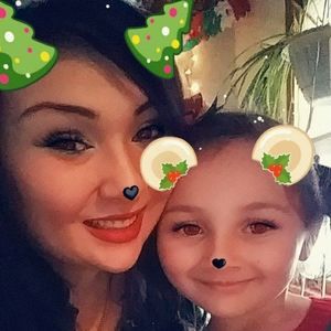 Meet your Posher, Pilar